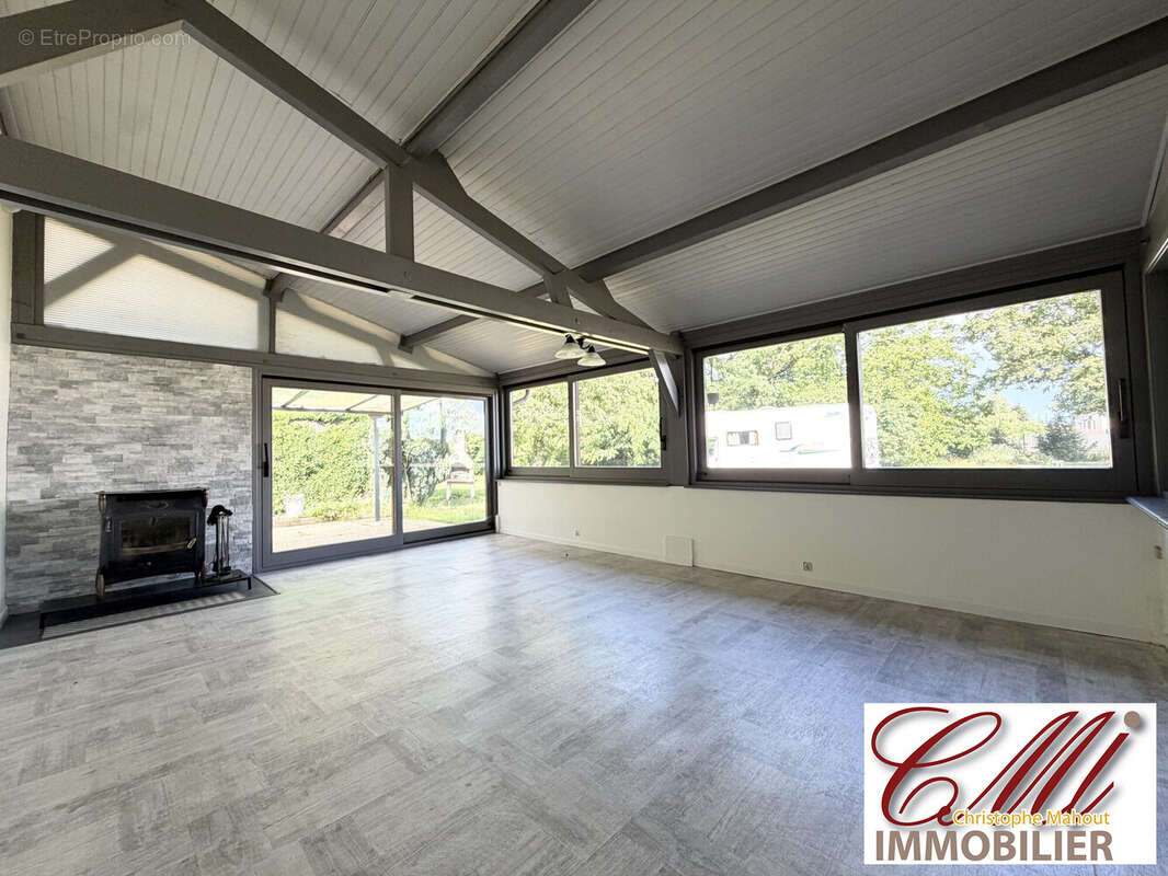 Maison 160 m² à Ecriennes  - photo 4