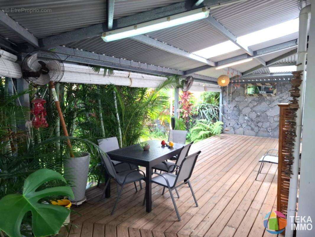 Maison à SAINTE-SUZANNE