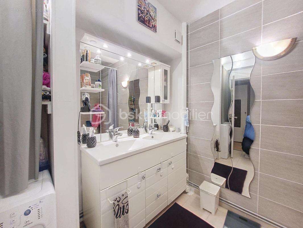 Appartement à CHENOVE