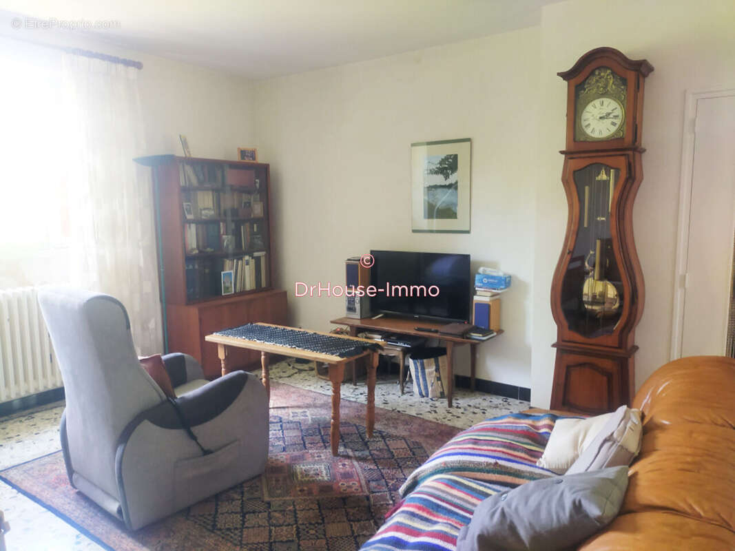 Maison 157 m² à Saint-Georges-Sur-Baulche  - photo 4