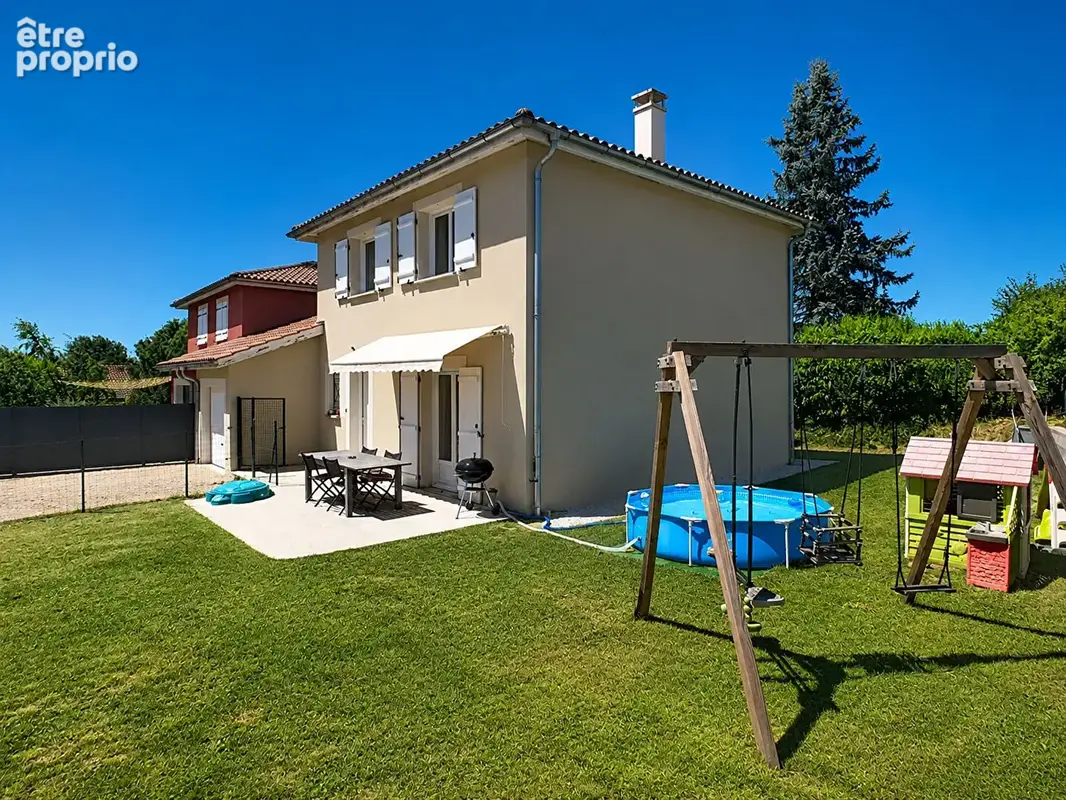 Maison - T5 - 98 m² - photo 2