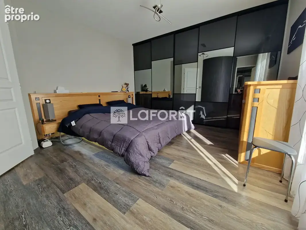 Maison Olemps 7 pièce(s) 196 m2 - photo 6