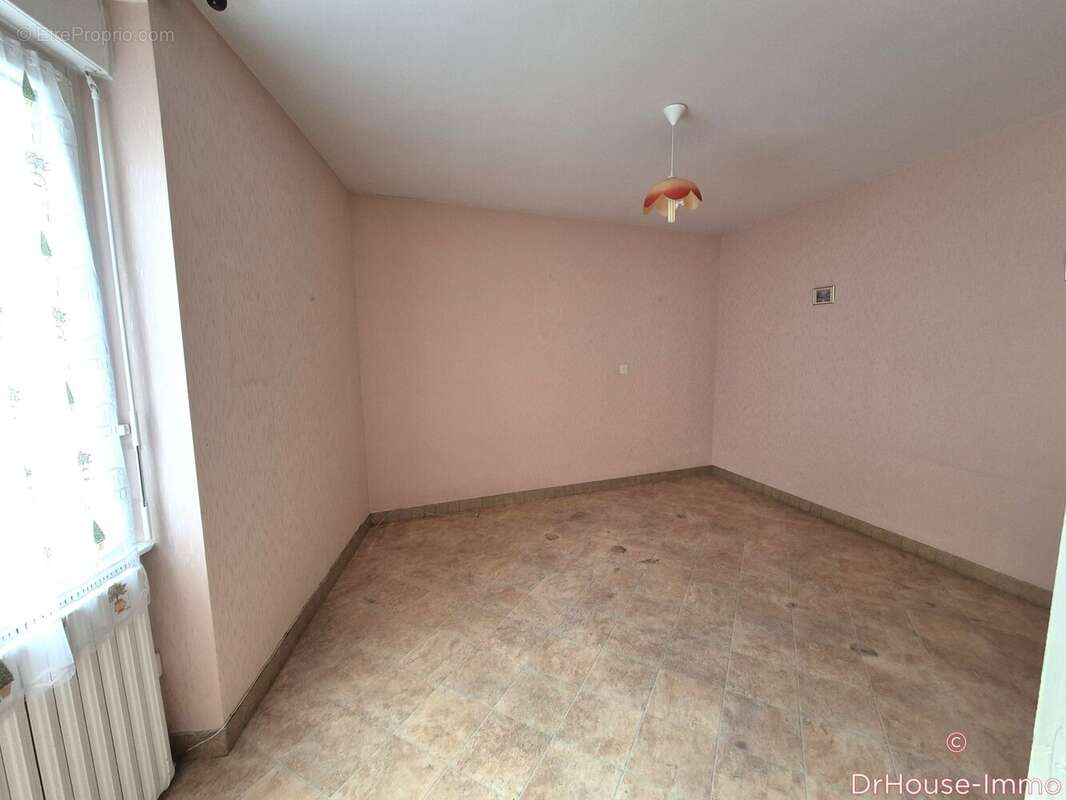Maison 73 m² à Gorron  - photo 52