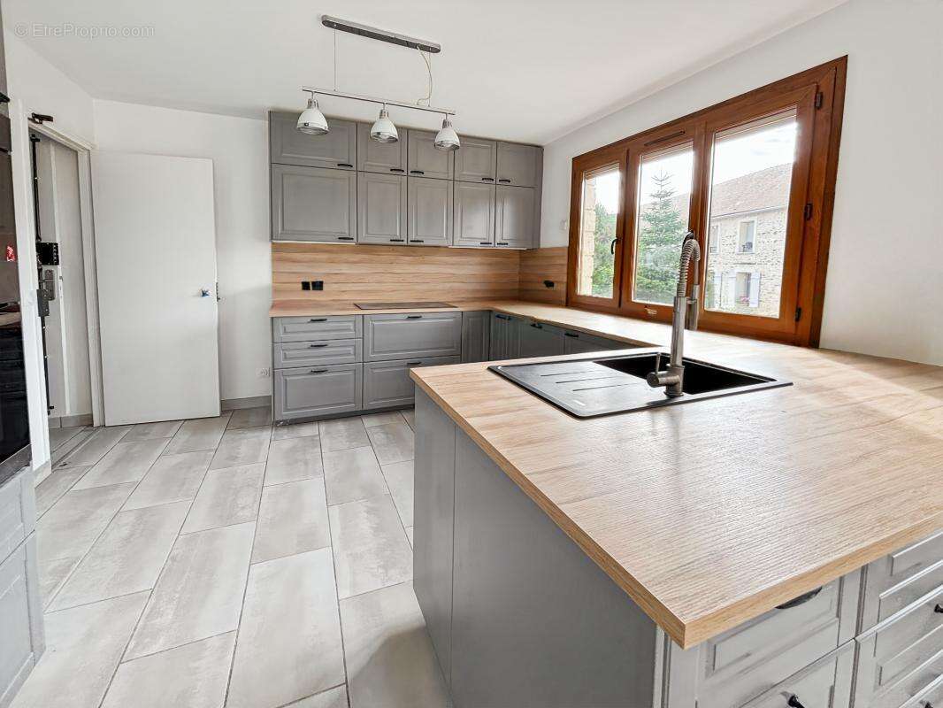 Appartement à ETRECHY