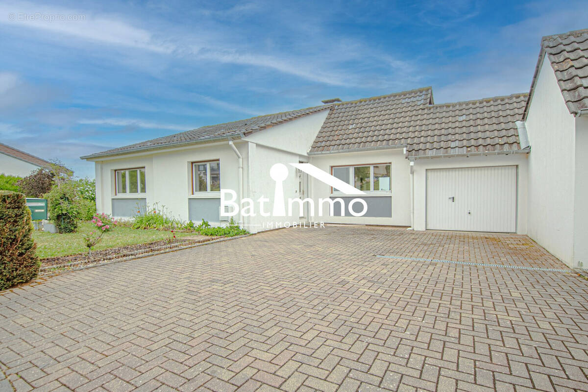 Maison à ROZERIEULLES