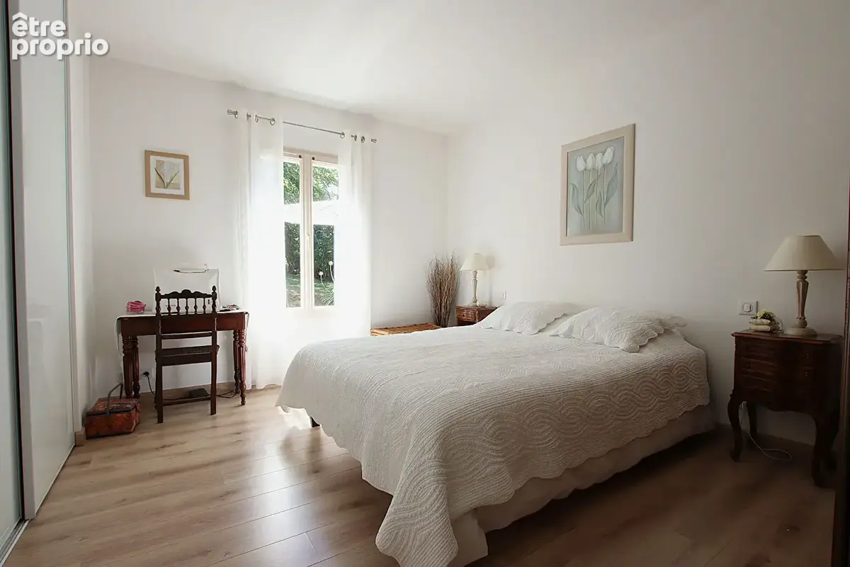 Vouillé, maison de plain-pied, 5 pièces, 116 m² habitables - photo 16