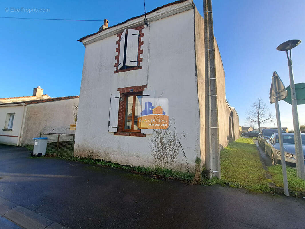 Brains maison 4 chambres, terrain 393 m² - photo 16