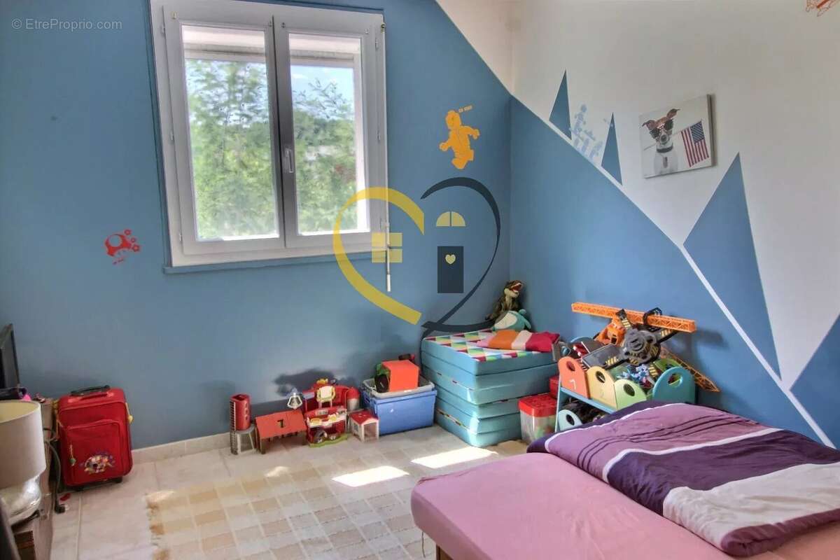 Maison familiale à vignoux sur barangeon - photo 10