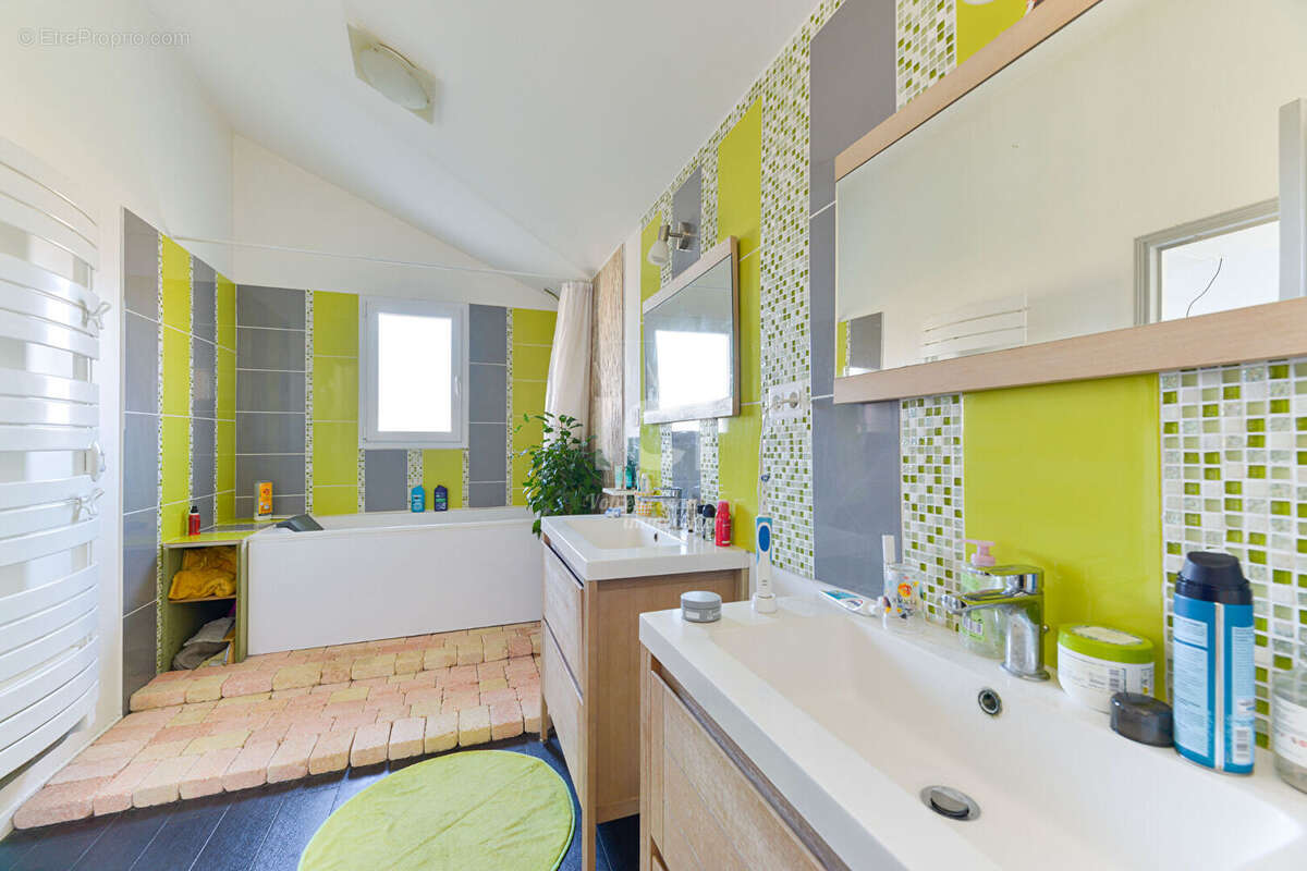 Maison à PONT-SAINT-MARTIN