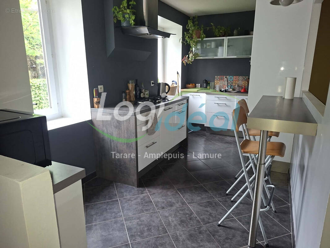 Appartement à LAMURE-SUR-AZERGUES