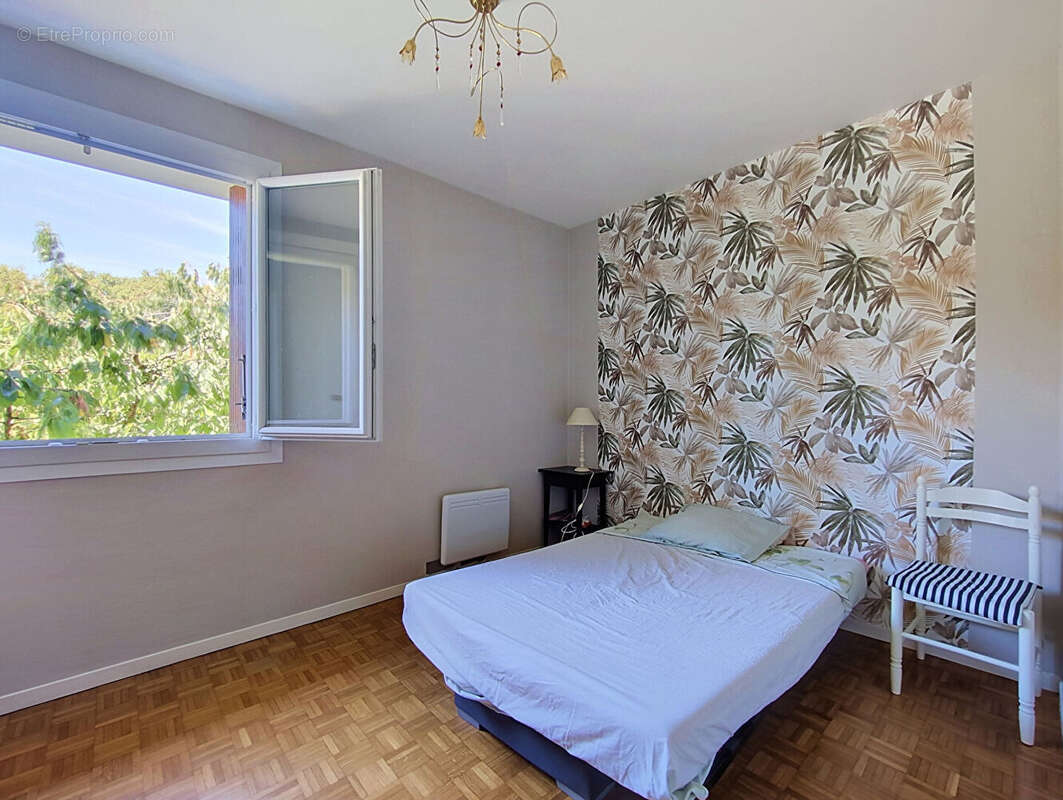 Prox Voie Verte / Métro Cuire - grande maison familiale - photo 12