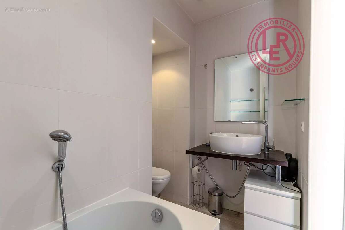 Appartement à PARIS-3E