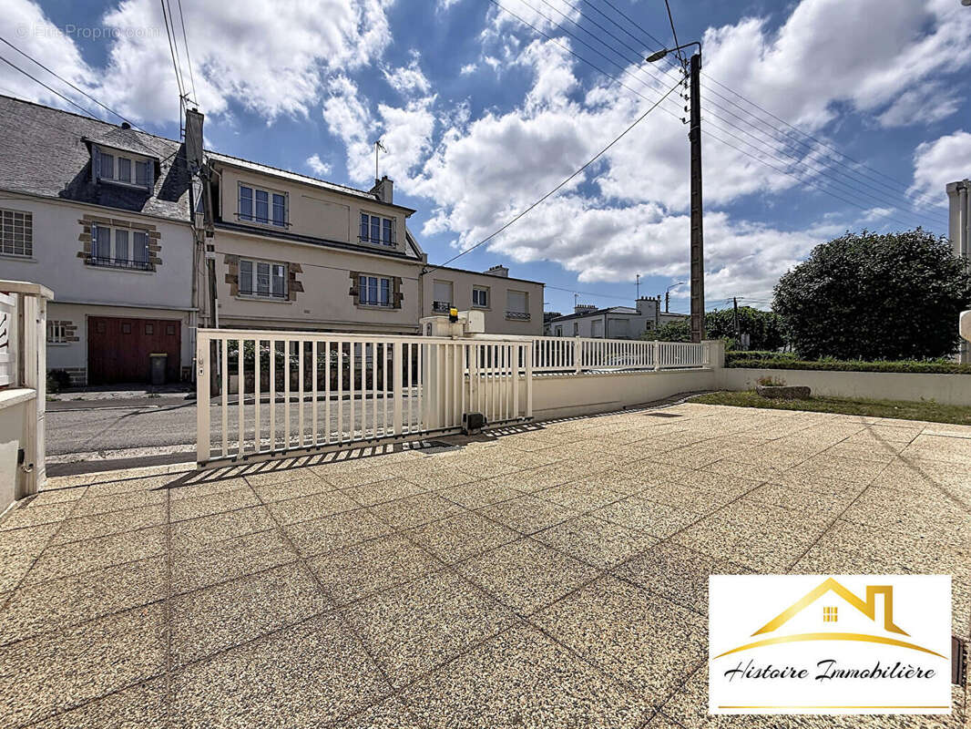 BREST - LAMBEZELLEC Maison 8 pièces 145 m2 - photo 18