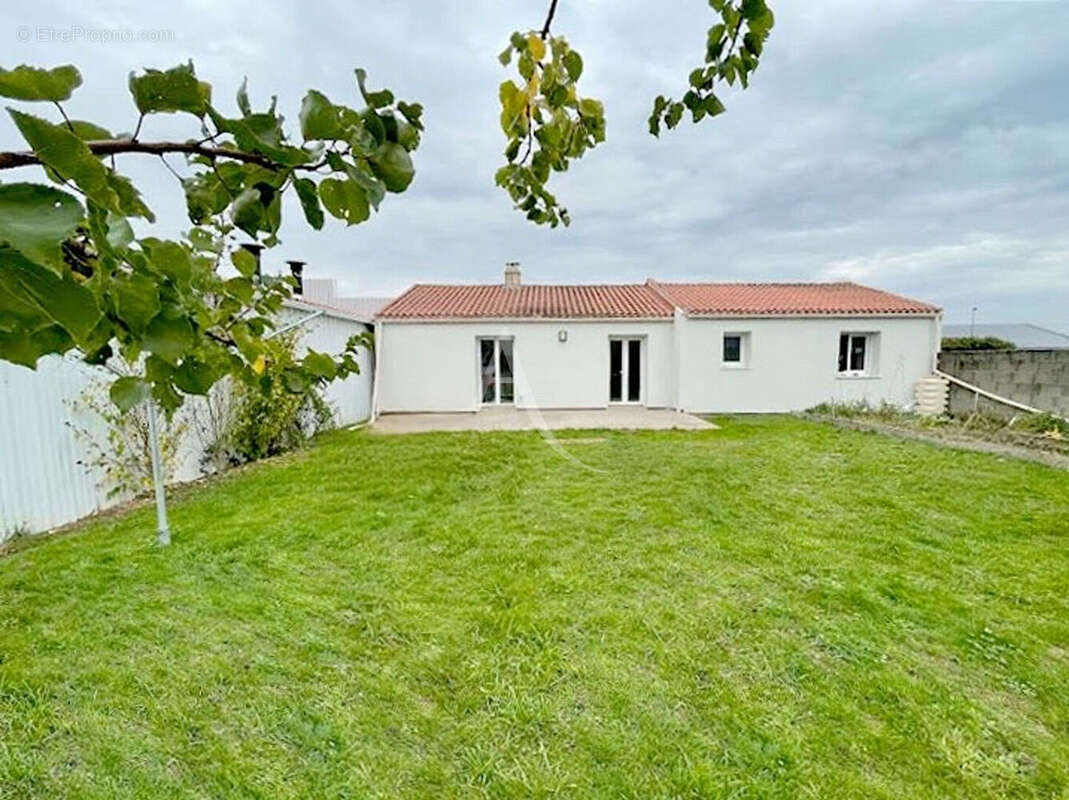 Maison à SAINT-PHILBERT-DE-GRAND-LIEU