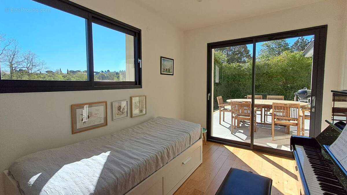 Maison à CASTANET-TOLOSAN