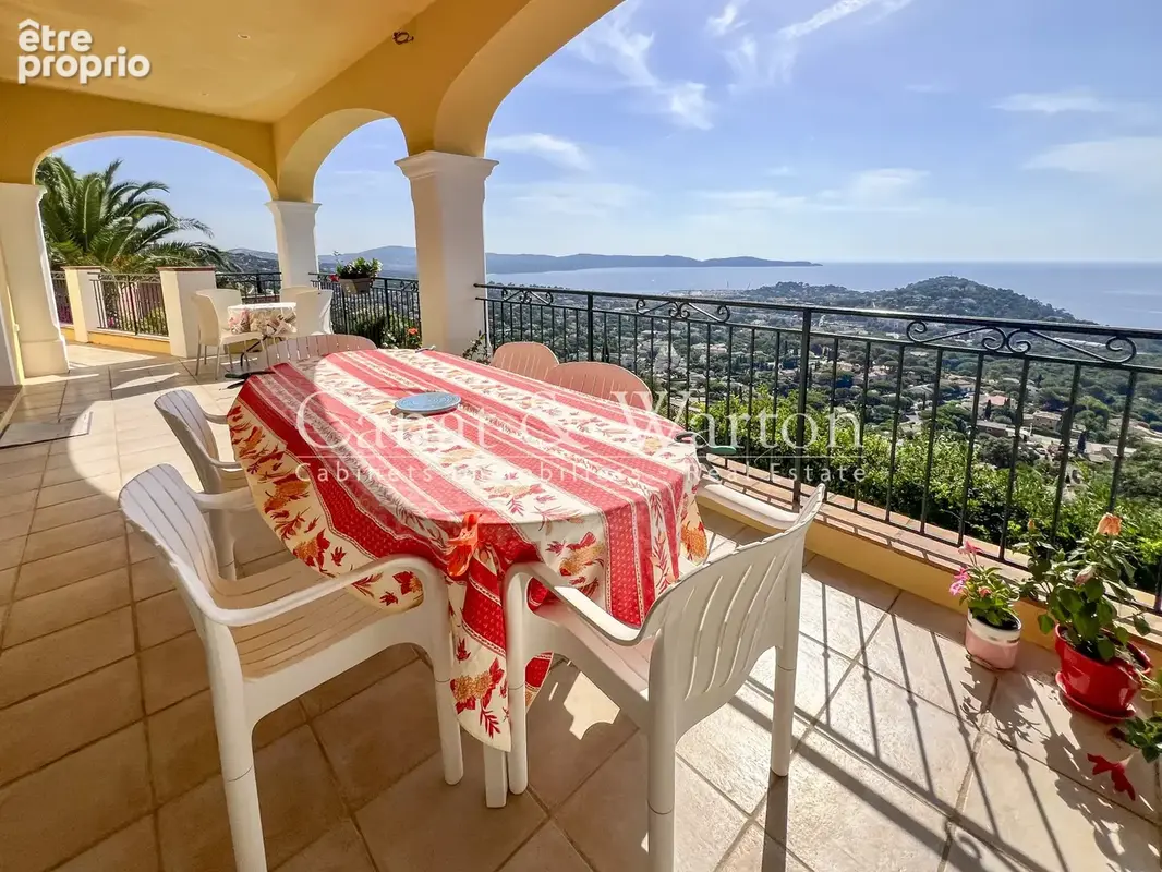 Villa récente avec une vue panoramique sur la baie de cavalaire - photo 4