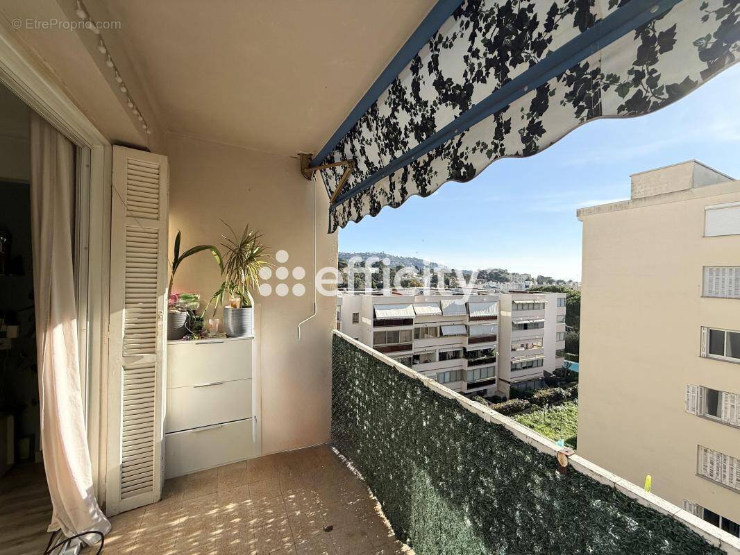 Appartement à LE CANNET