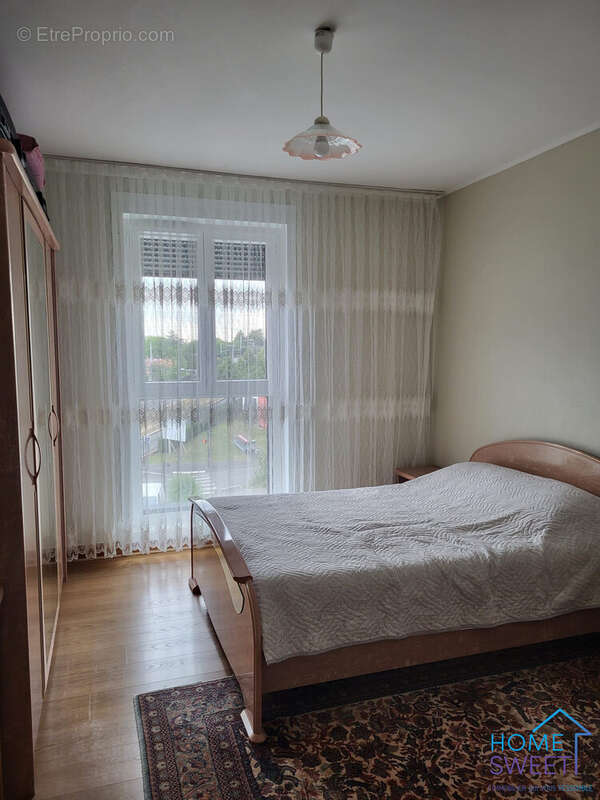 Chambre - Appartement à SAINT-JEAN-DE-LA-RUELLE