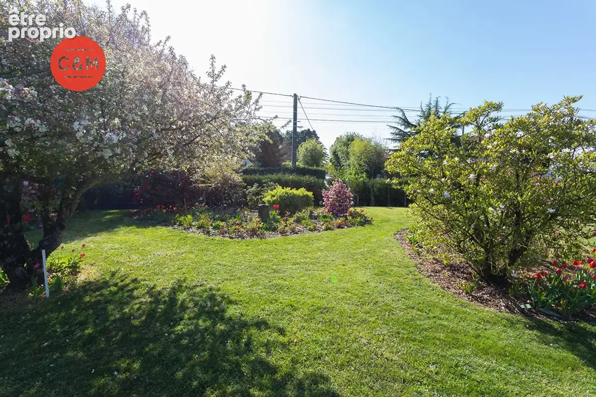 LES SORINIERES - Terrain à bâtir de 206 m² - photo 3