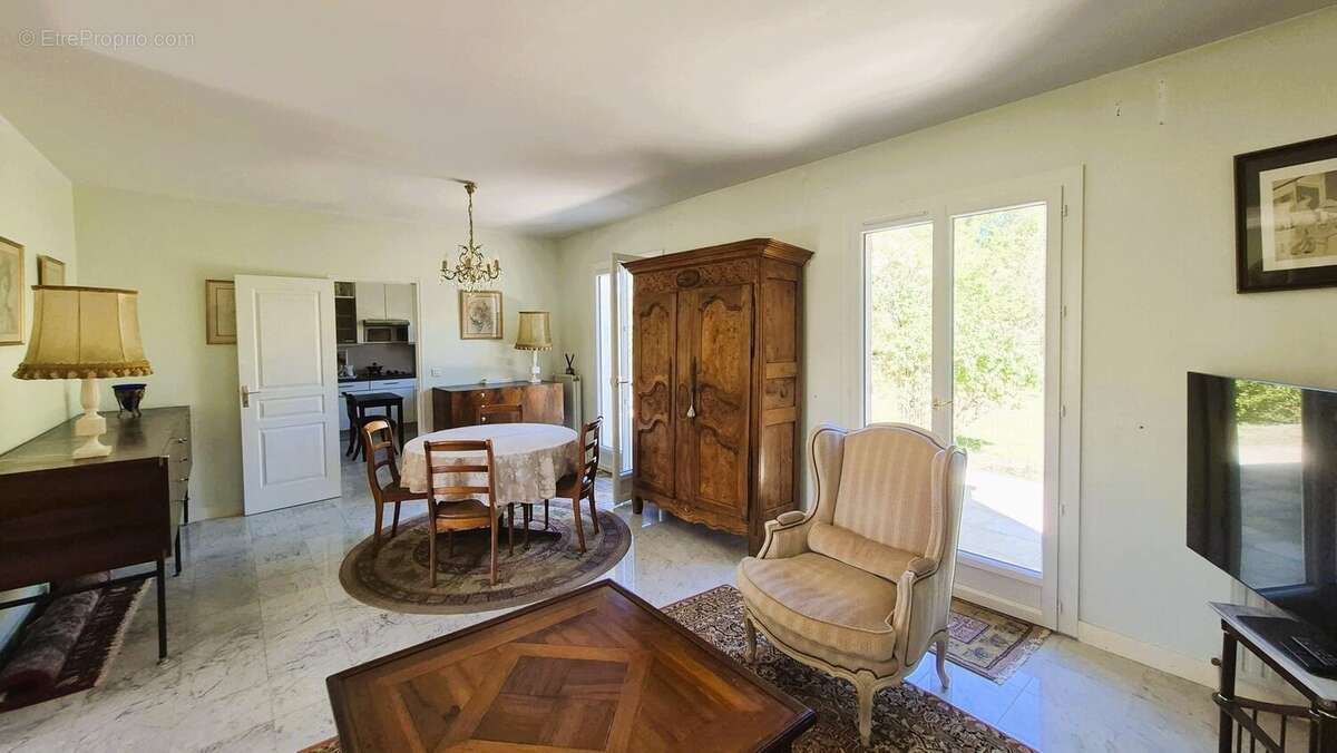 Maison à MAULE