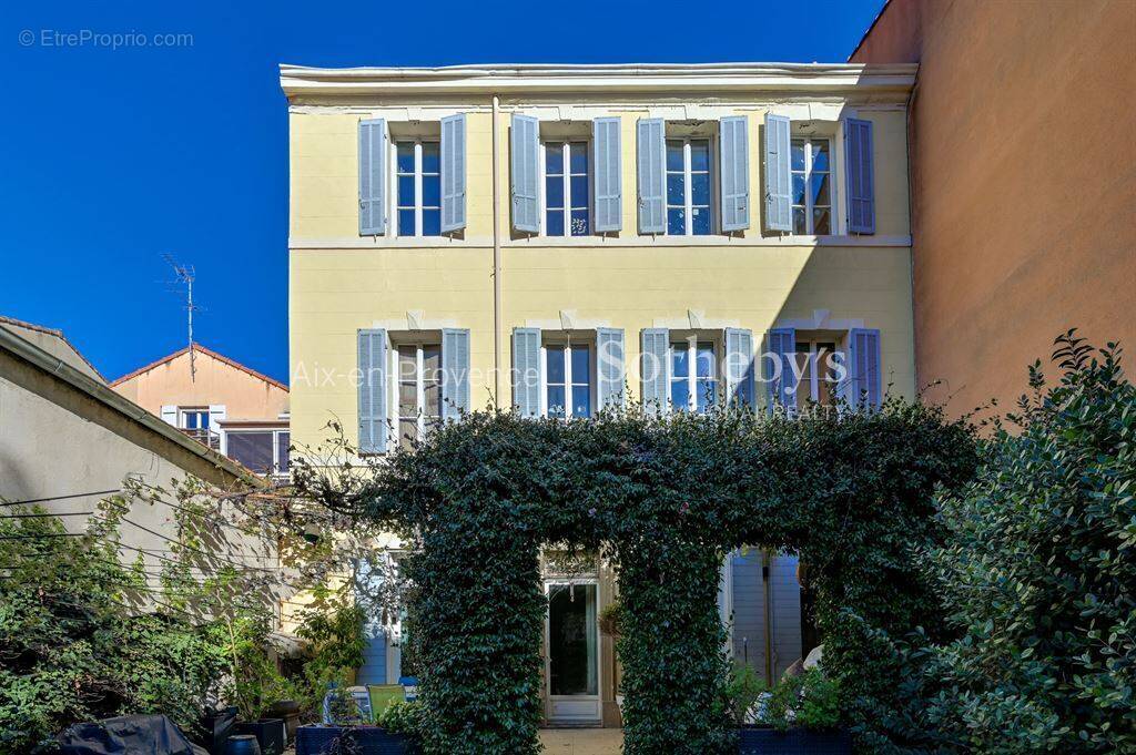 Maison à AIX-EN-PROVENCE