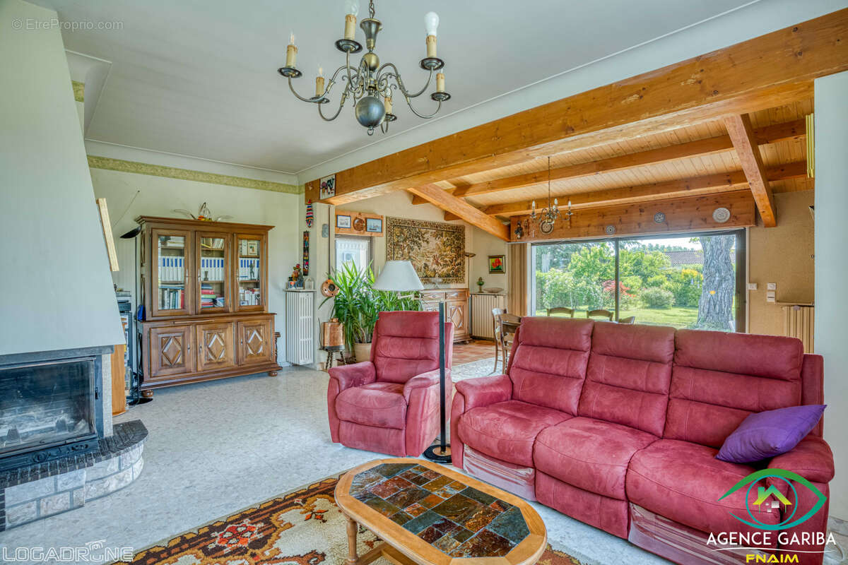 Maison à SAINT-VITE