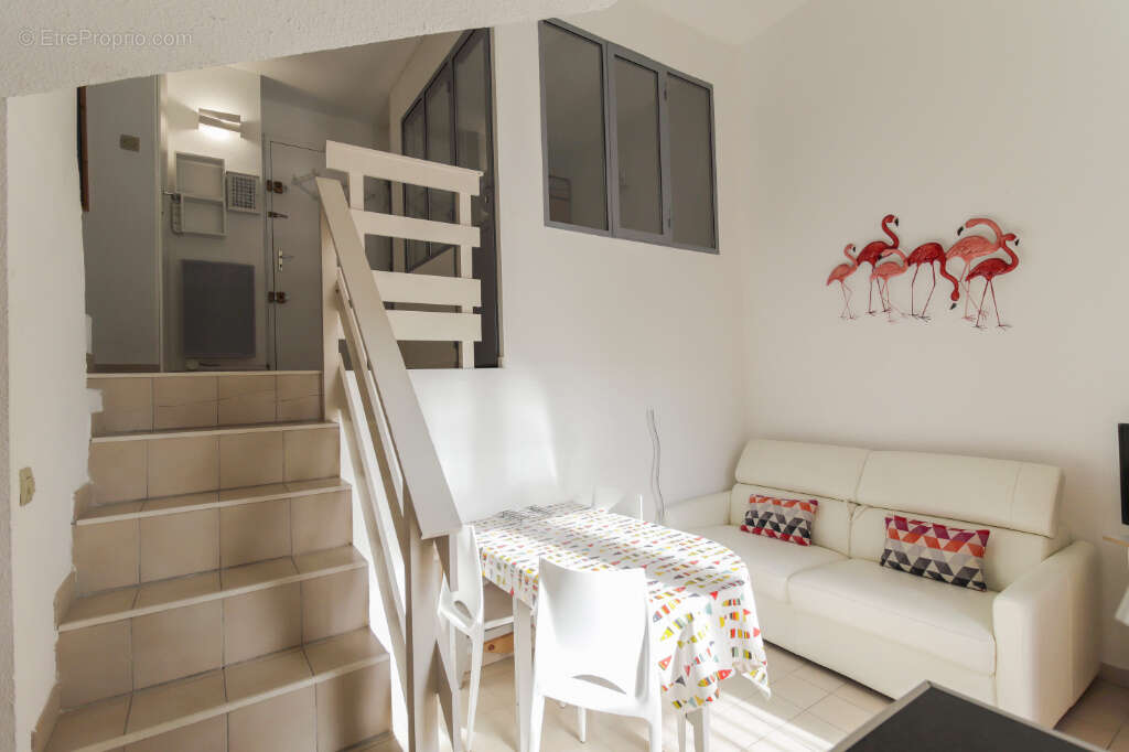 Appartement à LA LONDE-LES-MAURES