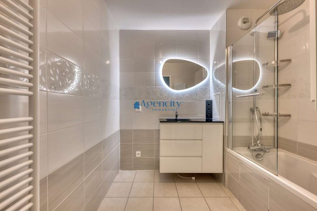 Appartement à LIVRY-GARGAN