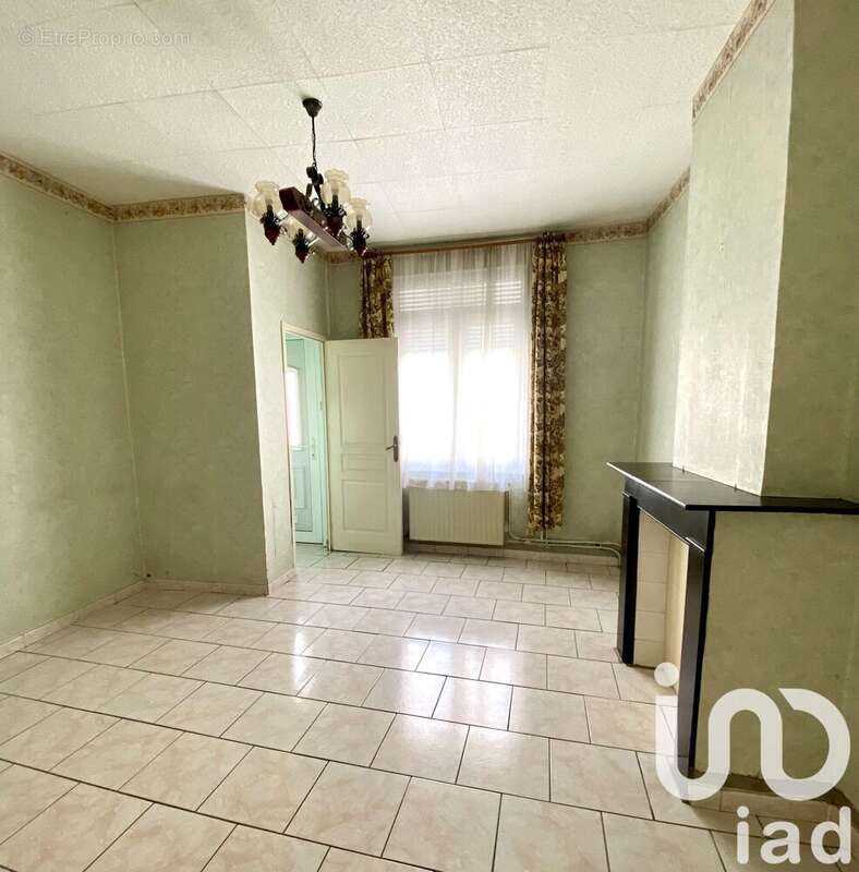 Photo 2 - Maison à SIN-LE-NOBLE