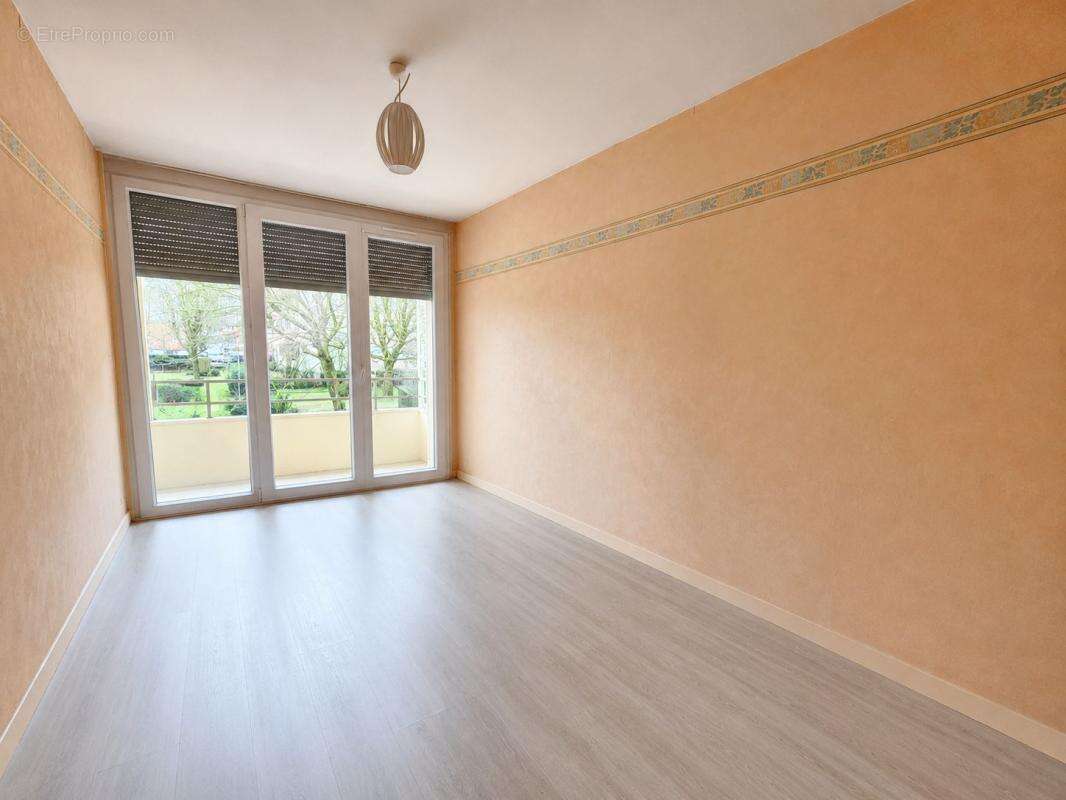 Appartement à CHENOVE