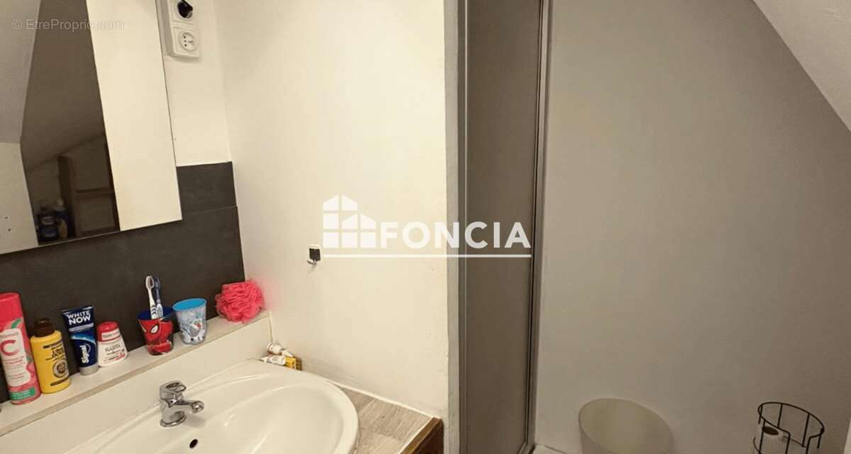 Appartement à CONNERRE