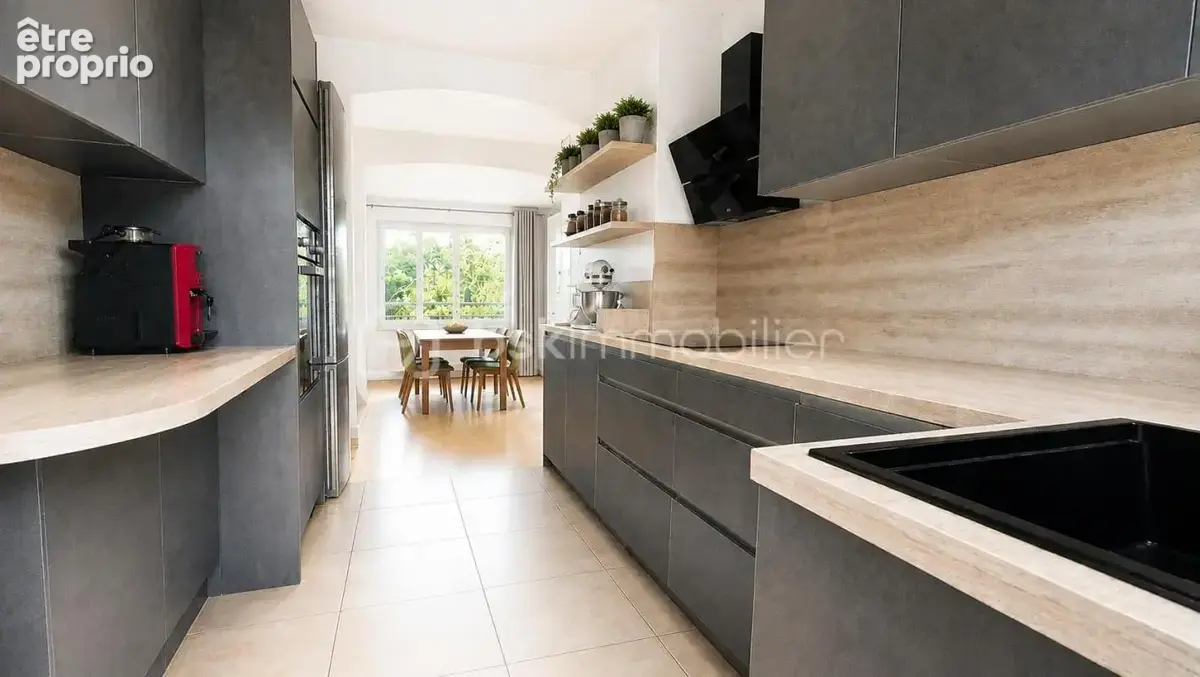Appartement dans un écrin de verdure, deux balcons et 82 m² baignés de lumière - photo 5