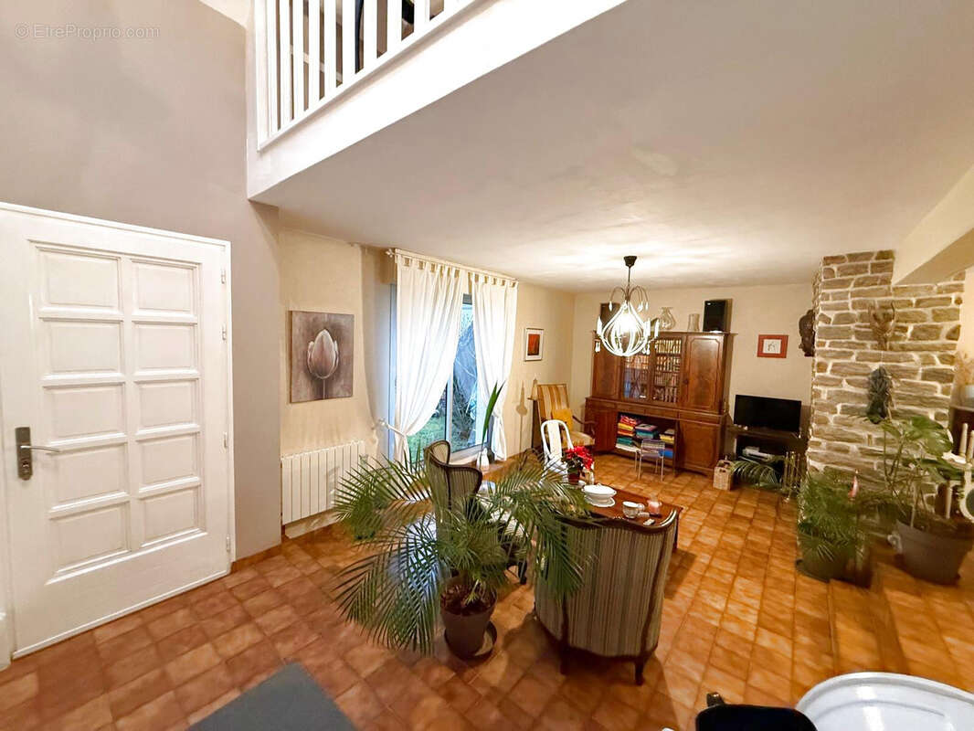 Maison à PUSSAY