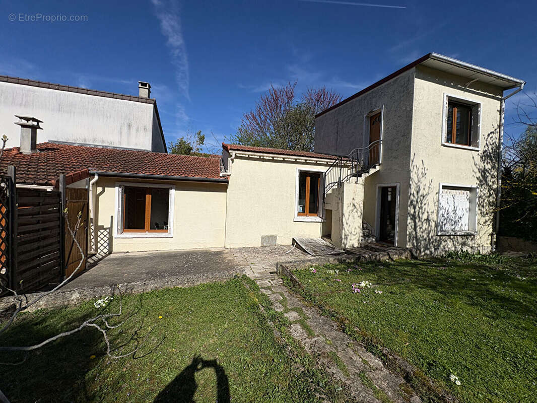 Maison à CHATILLON