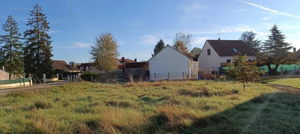 Terrain à GURGY