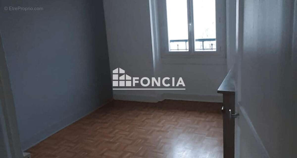 Appartement à GRIGNY