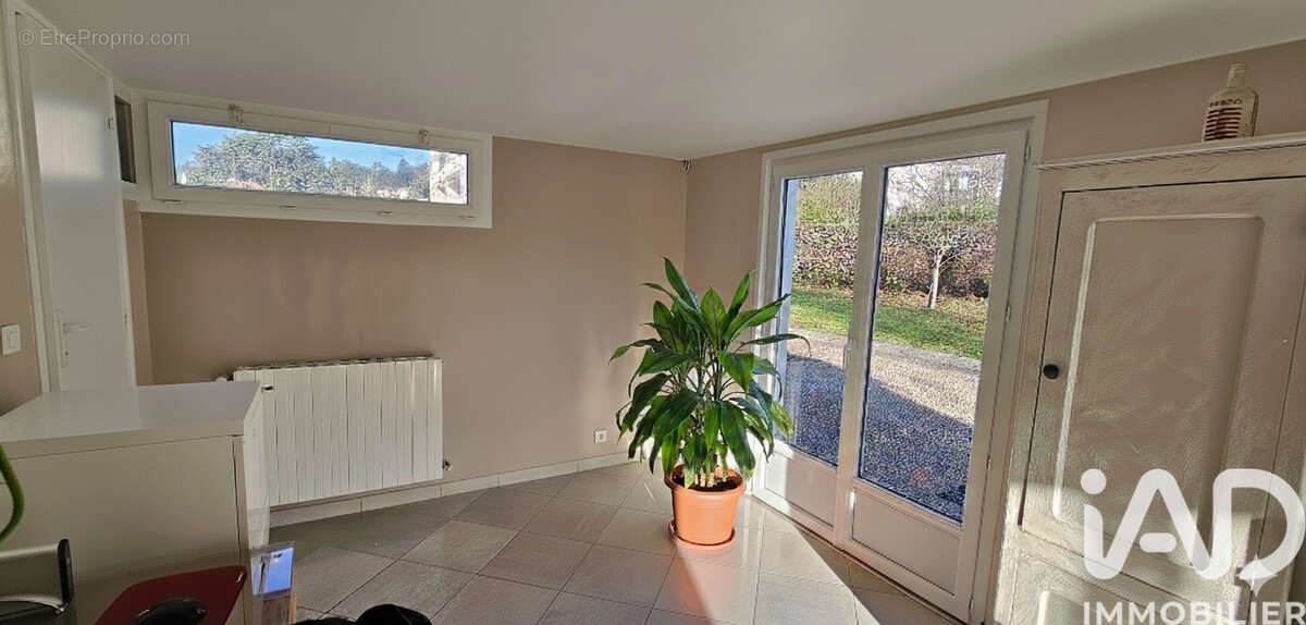 Photo 4 - Maison à SAINT-JUST-SAINT-RAMBERT