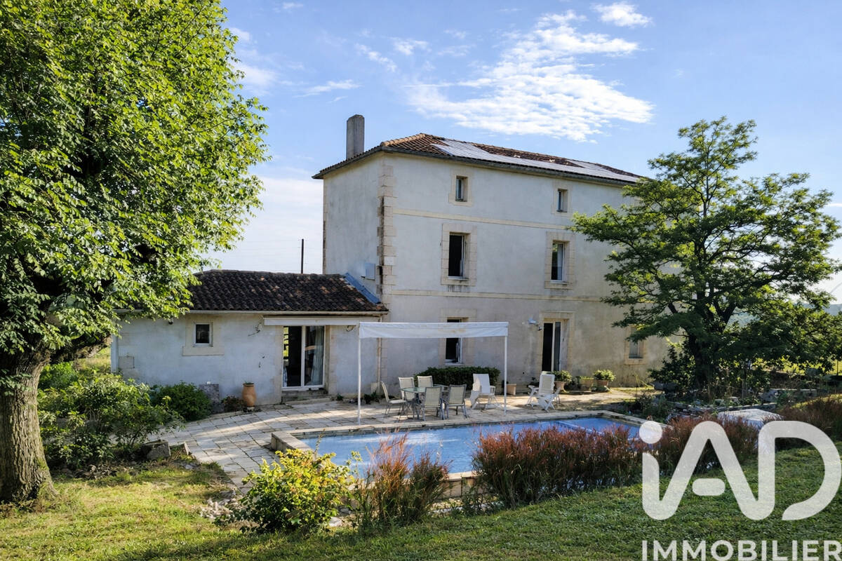 Photo 1 - Maison à MONTAGNAC-SUR-AUVIGNON