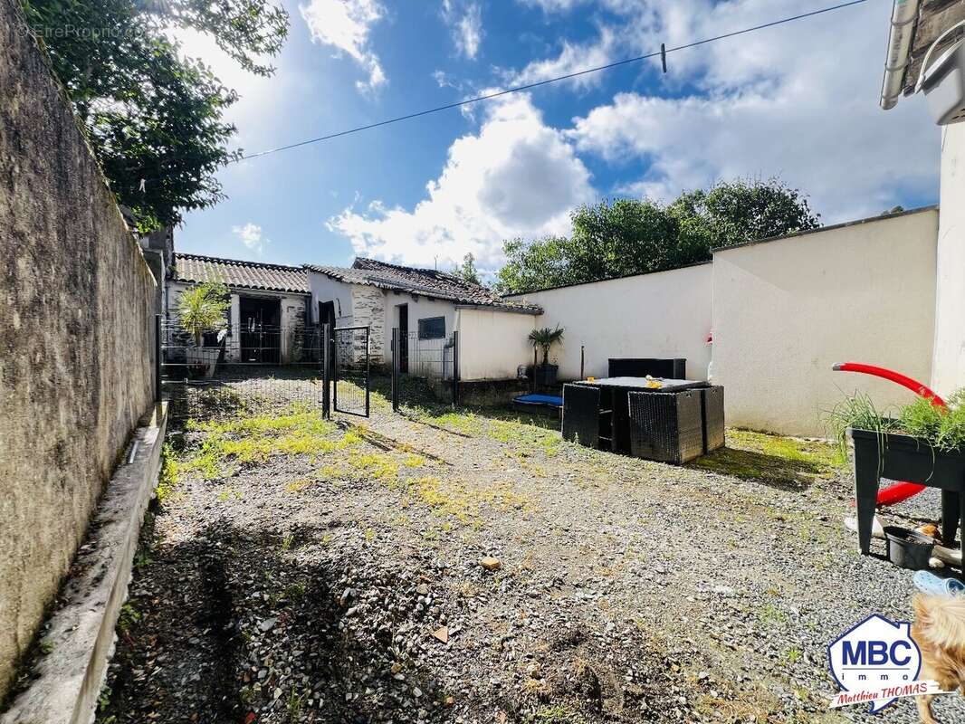 Maison en pierre avec 3 chambres - photo 6