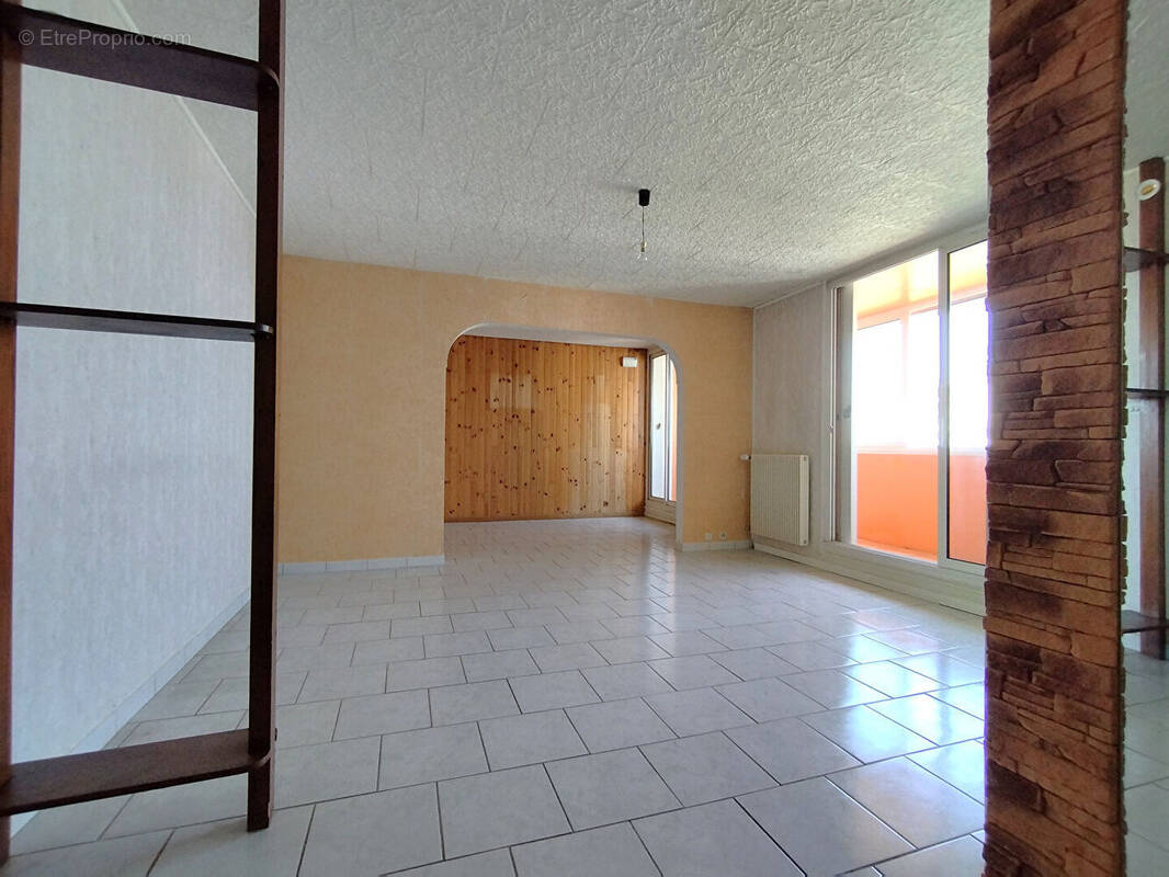 Appartement à SAINT-PIERRE-DES-CORPS