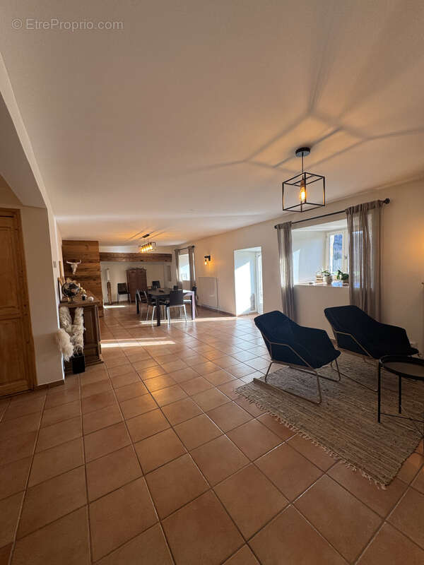 Maison à SAINT-GENEST-MALIFAUX