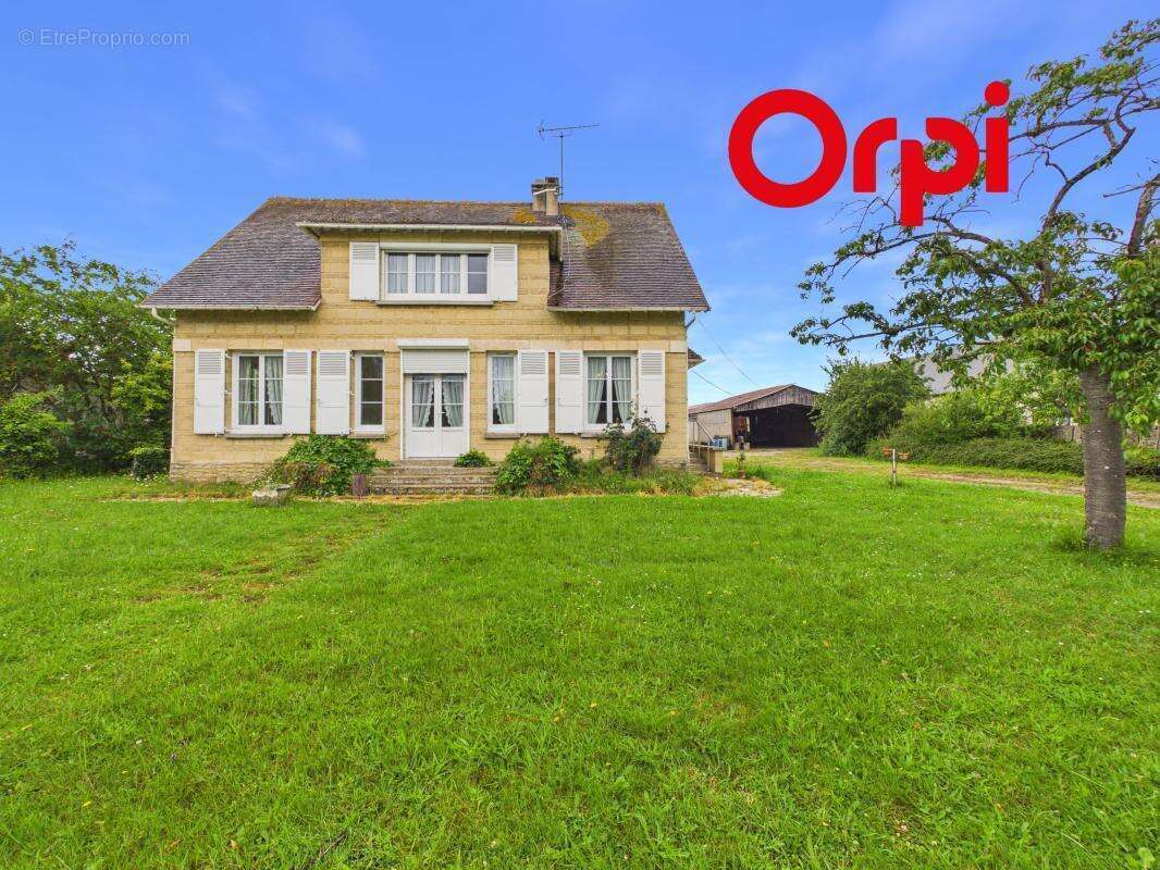 Maison à BERNAY