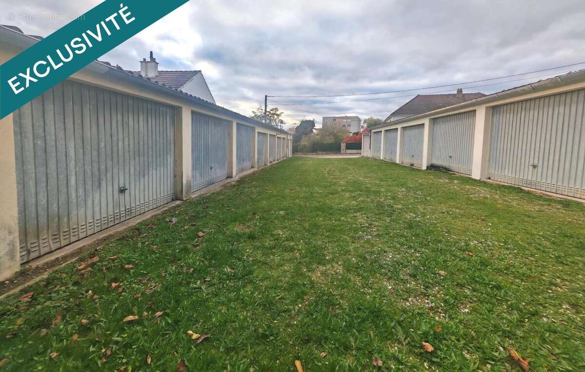 Photo 2 - Parking à AUXERRE