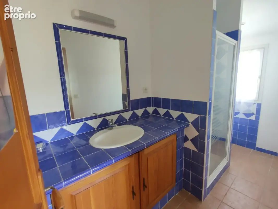 T5 + terrain constructible avec piscine - photo 11