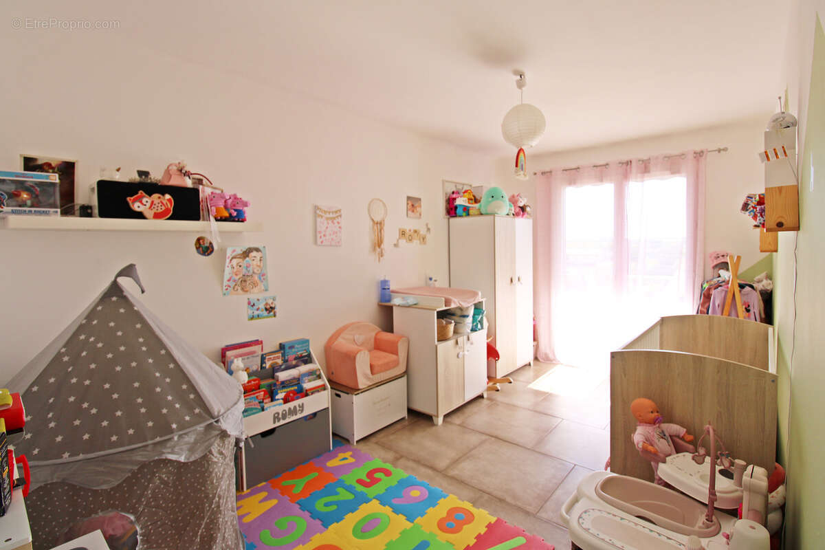 Appartement à SIX-FOURS-LES-PLAGES