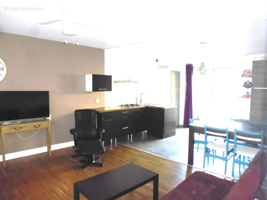 Maison à NIEUL-LE-DOLENT