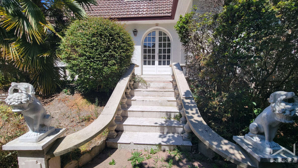 Maison 6 pièces 4 chambres avec sous-sol total   Coubron - photo 2