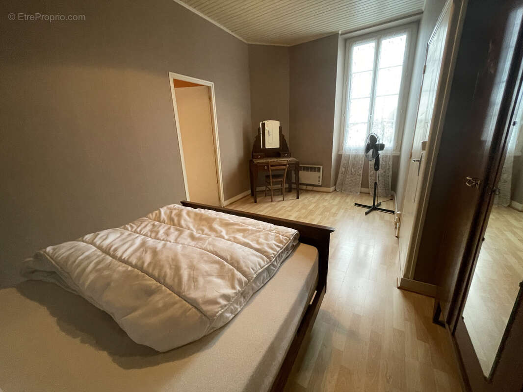 Maison à CASTELJALOUX