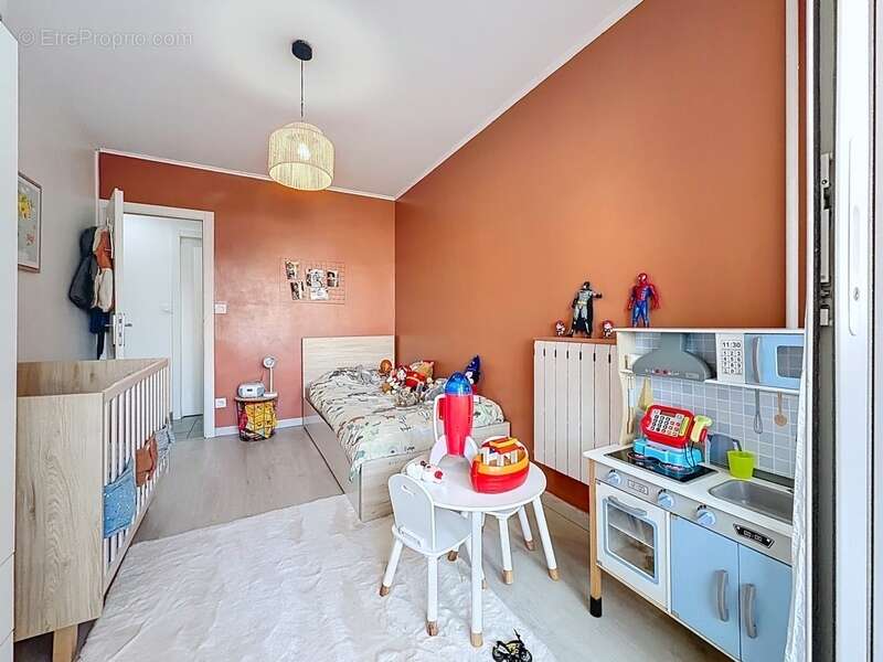 Appartement à RILLIEUX-LA-PAPE