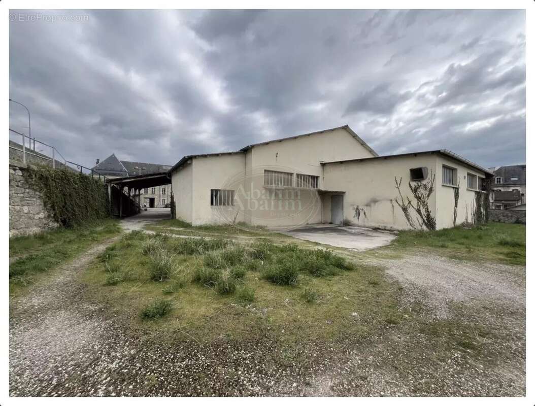 Maison à VILLEFRANCHE-DE-ROUERGUE